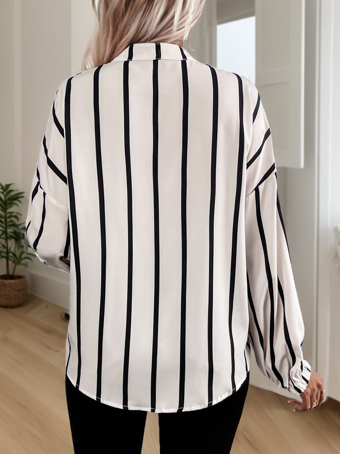 Bisou Striped Collared Long Sleeve Blouse