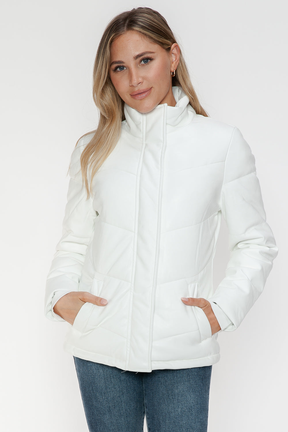 Aspen Pocketed Zip Up Turtleneck Puffer Coat - White