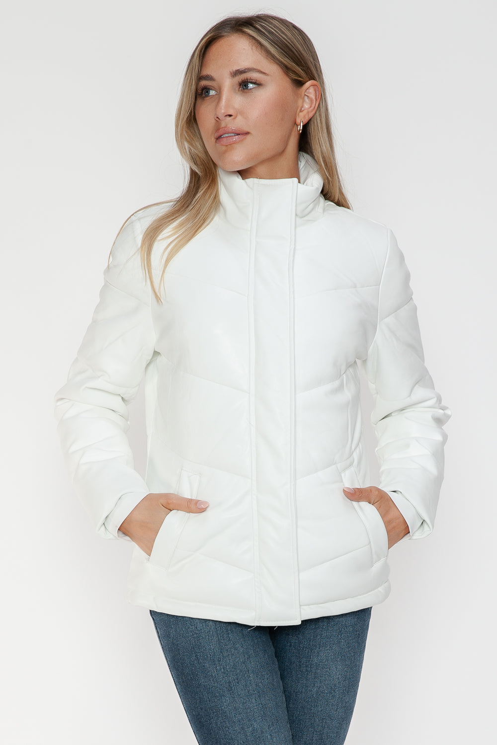 Aspen Pocketed Zip Up Turtleneck Puffer Coat - White